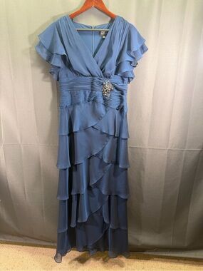 Adrianna Papell Dress Womens 8P Blue Tiered Chiffon Maxi Beaded Formal Gown